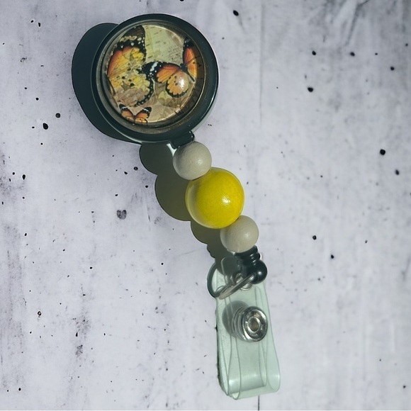 New - Butterfly badge reel - Picture 3 of 5